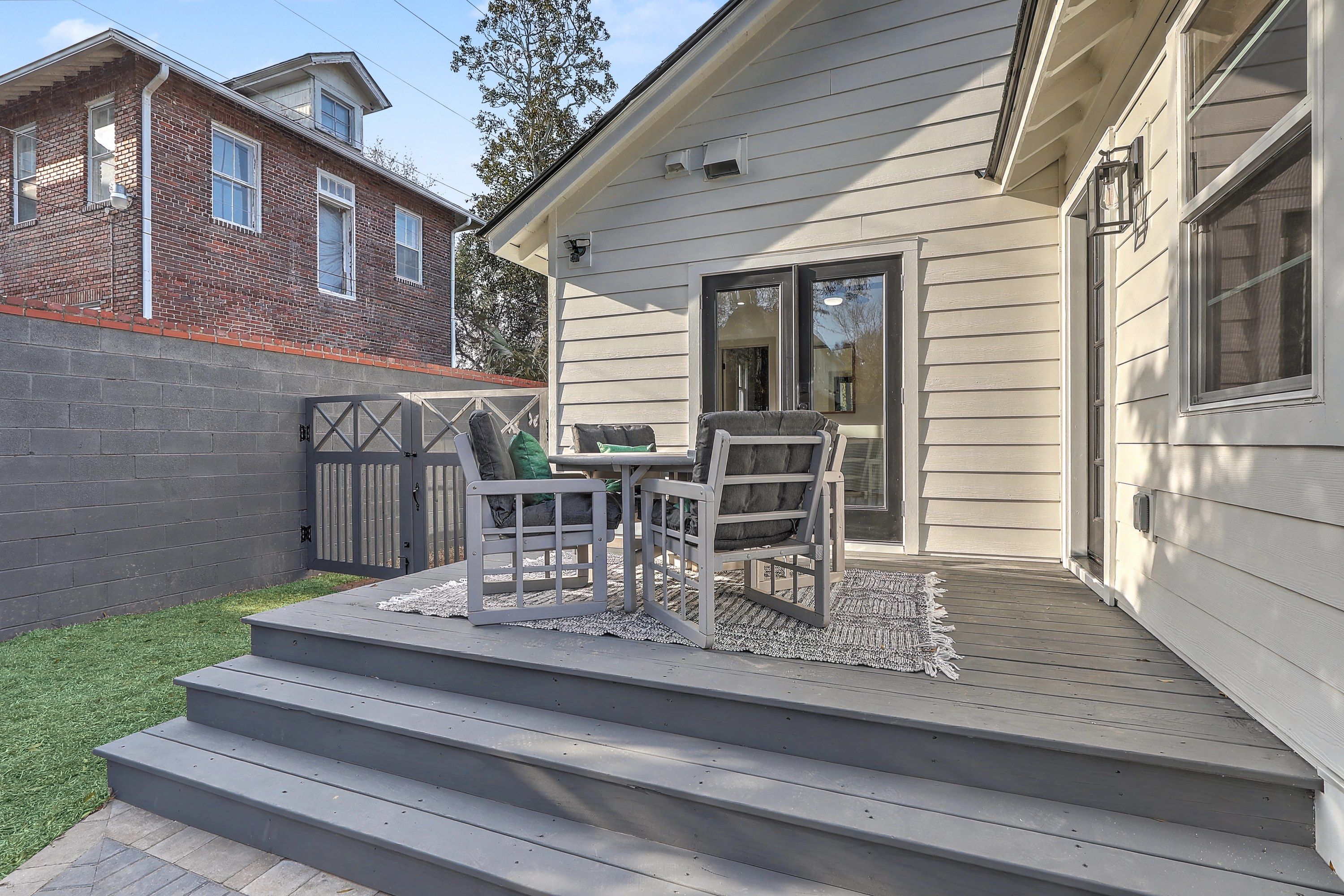 Rear deck with outdoor dining off the kitchen